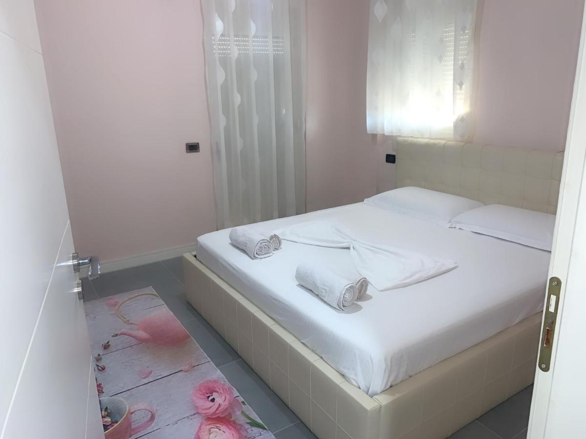 Ferienwohnung Apartament Dean Vlorë Exterior foto